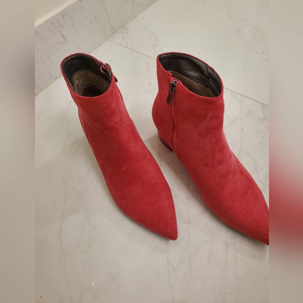 Women Chunky Block Mid High Heel Boots